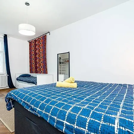 Elegant, Modern, 2-bed Flat By Museum Of Apartment *