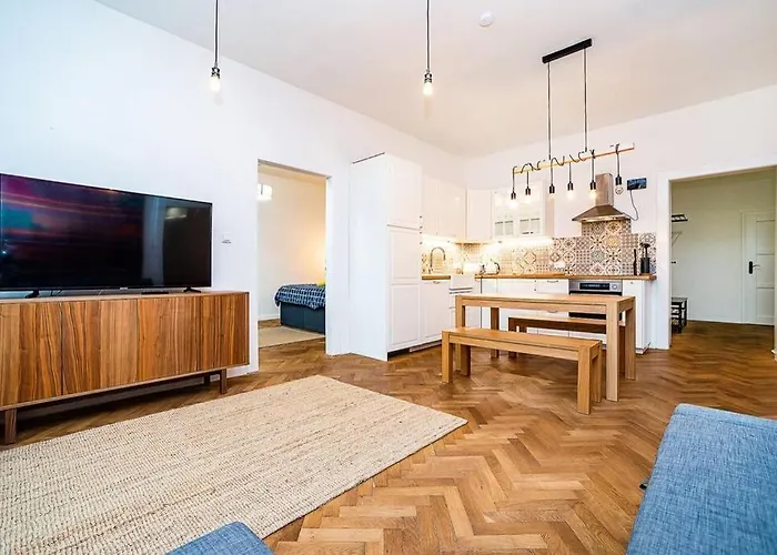 Elegant, Modern, 2-bed Flat By Museum Of Praga
