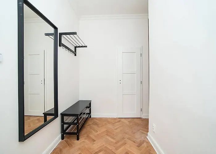 Appartamento Elegant, Modern, 2-bed Flat By Museum Of *